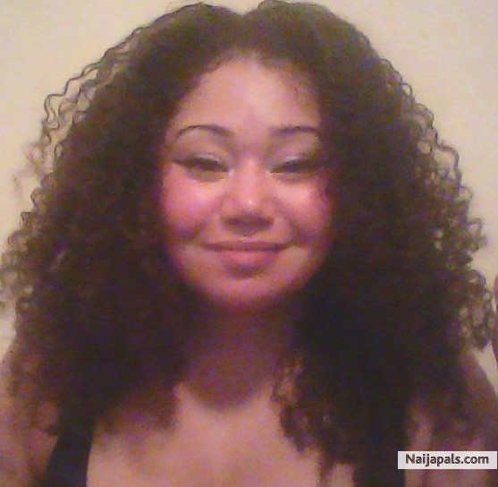 CHANTAL CORLEONE - click for next photo