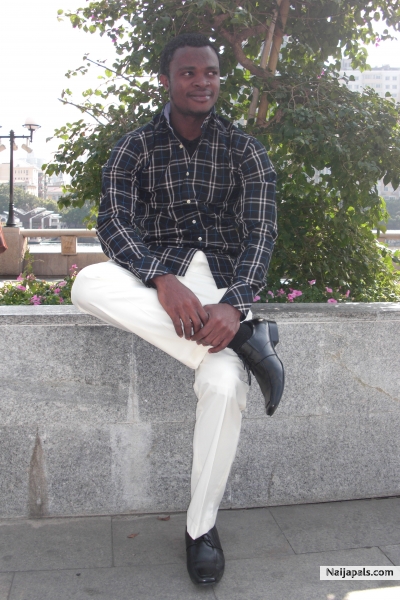  - click for next photo