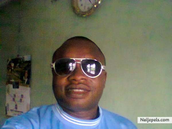 i - click for next photo