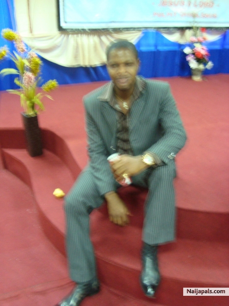  - click for next photo