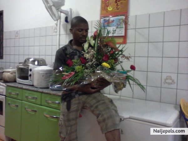  - click for next photo