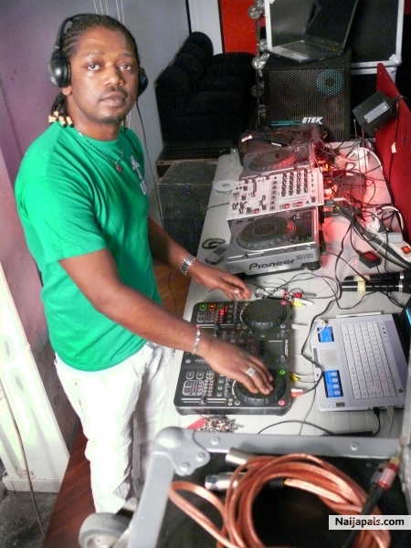 Deejay kenny - click for next photo