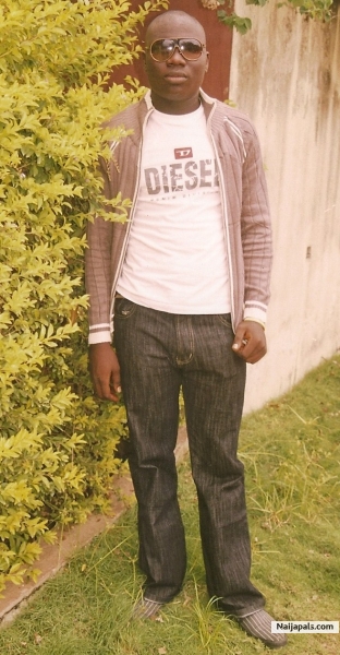  - click for next photo