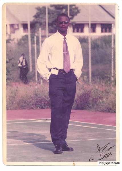 fine boy no skin pin - click for next photo