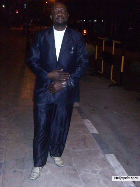  - click for next photo
