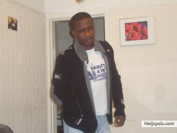  - click for next photo