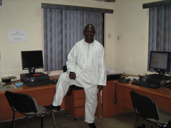Travel Consultant - click for next photo