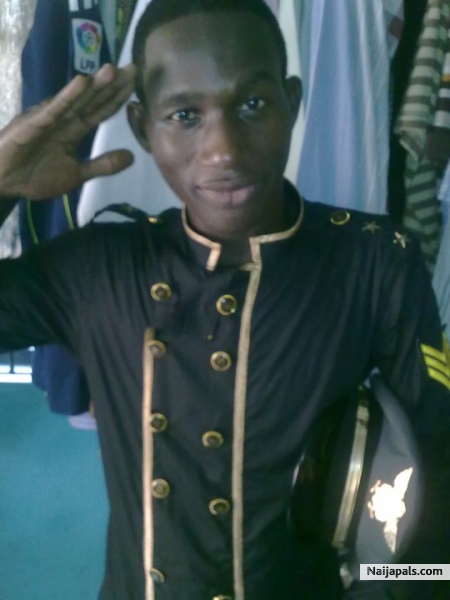  - click for next photo