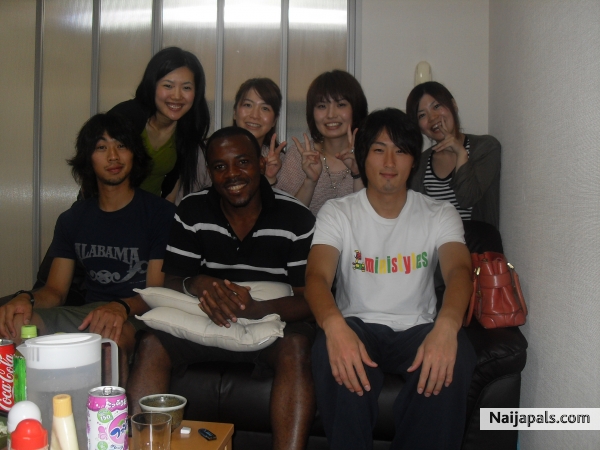 Me And Ma Friends. - click for next photo
