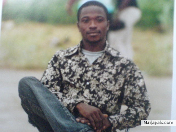 who is d man?????????????????????????????????? - click for next photo
