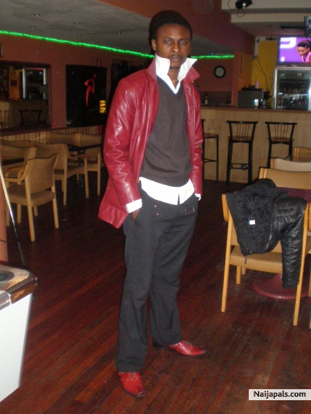  - click for next photo