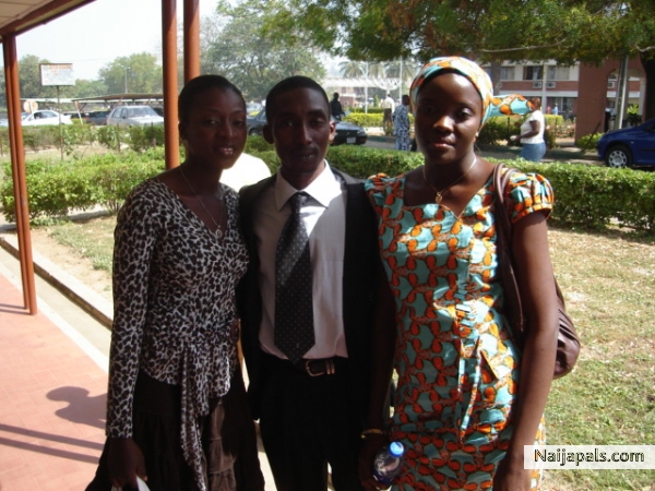 kafui, Me n kisu - click for next photo