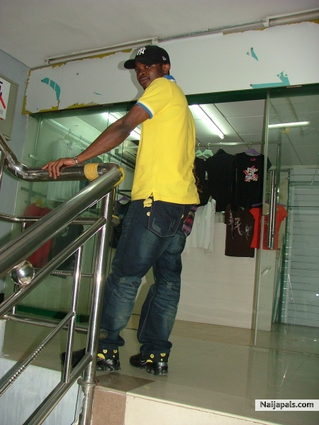  - click for next photo