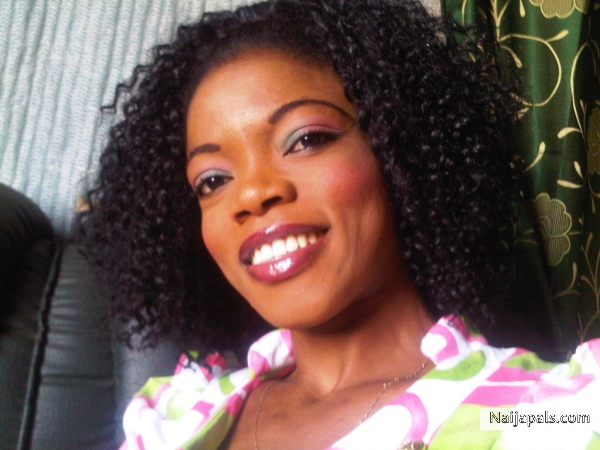 smiling brings out the beauty in me. - click for next photo
