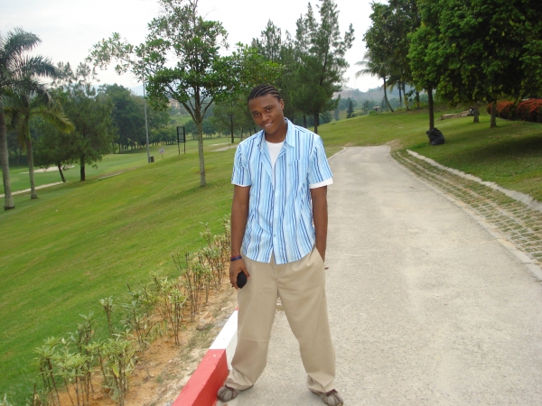  - click for next photo