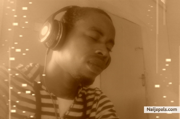 Hit me wit muzik - click for next photo