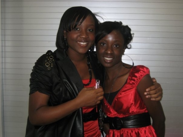 me and my sis x-mas 07 - click for next photo