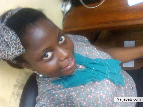 deeva - click for next photo