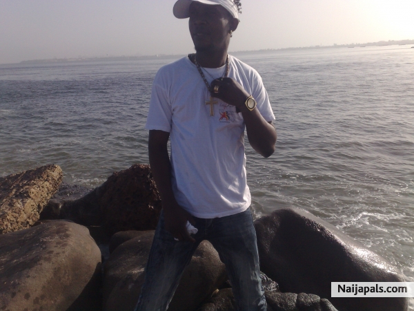 lik - click for next photo