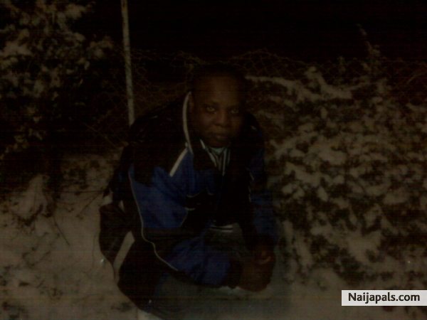 me in heavy snow - click for next photo