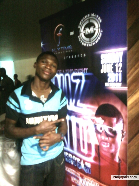 JOEL AT WIZKID LUNCH - click for next photo