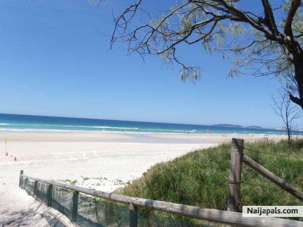 rainbow beach queensland - click for next photo