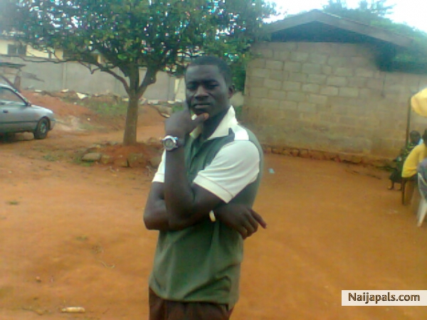 M̶̲̥̅γ̲̣̣̥ self A̶̲̥̅̊₪d̶̲̥̅̊ I - click for next photo