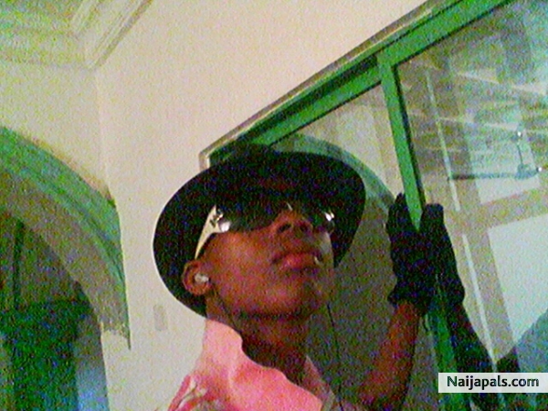 kul boy - click for next photo