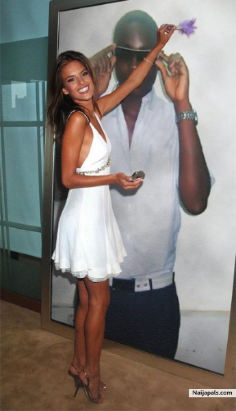It' s like she trippin - click for next photo