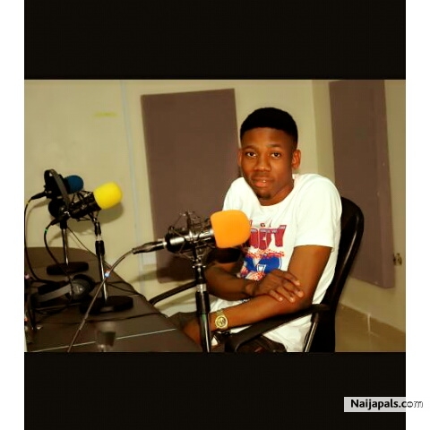 Yellow sisi #YELLOsisi (prod by dicko)
