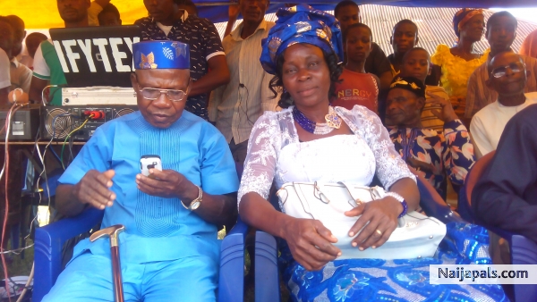 ma parents.. love them - click for next photo