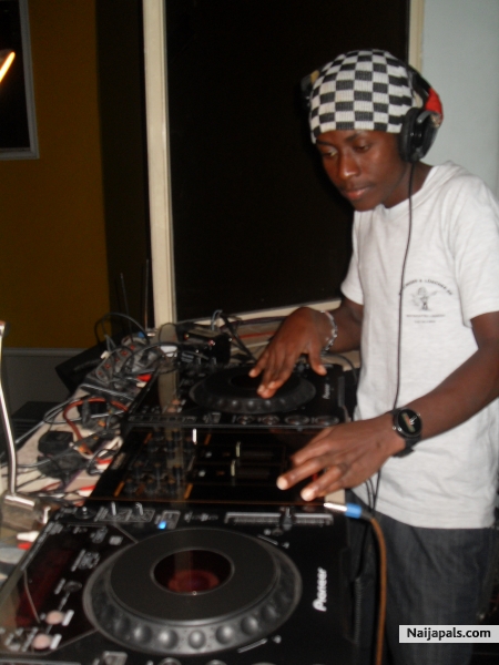DJ KENNY BEAT THE BEST - click for next photo