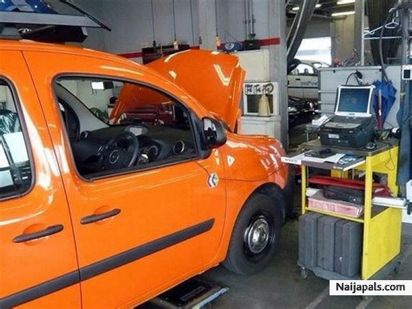 Oranje dag cadeau is - Go work for ANWB! - click for next photo