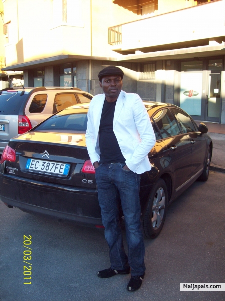  - click for next photo