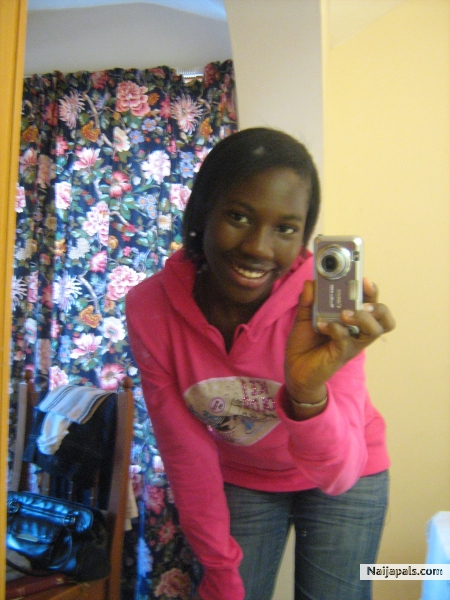 < 3 - click for next photo