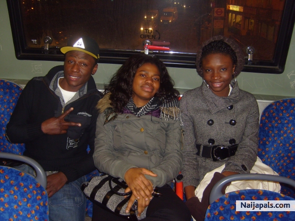 wth my cuz paula ad my friend collins, in london - click for next photo