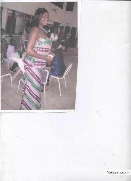 Hello! this your lovely lady, christina, wish to meet new friends all over the world for frienship. - click for next photo