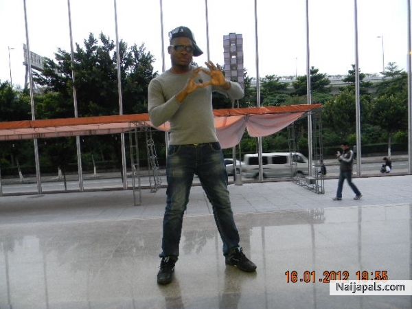  - click for next photo