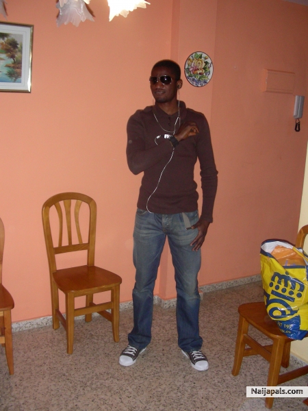  - click for next photo
