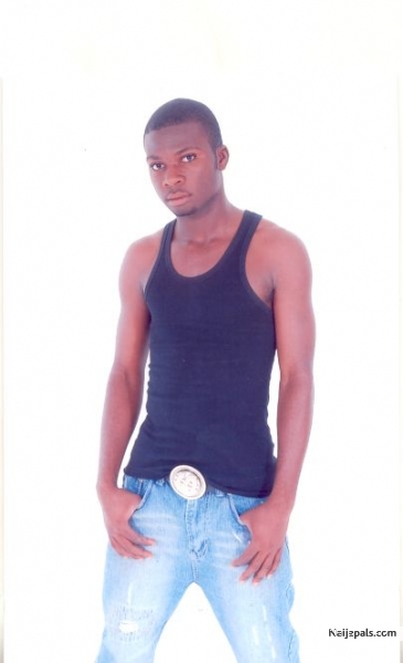 hello i have a loly foto - click for next photo