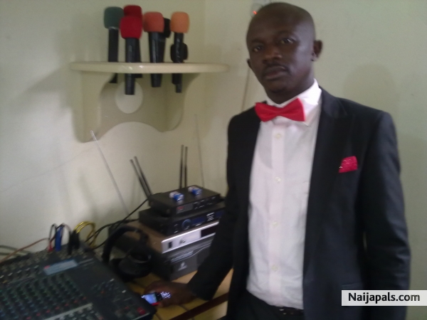 pastor Eze - click for next photo