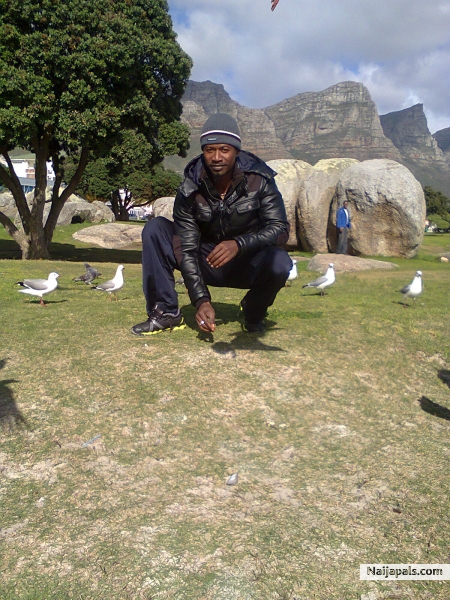  - click for next photo
