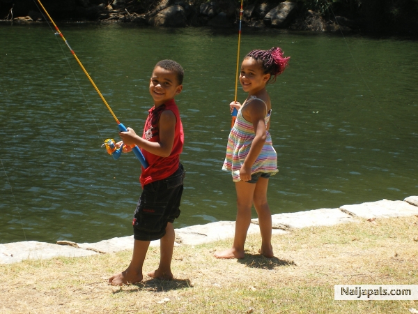 MY NAIJA BABES (TWINS) - click for next photo