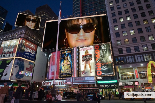  - click for next photo