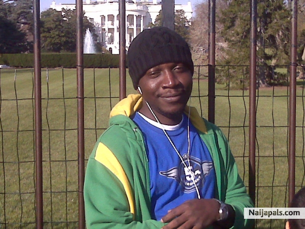 Me @ the white house - click for next photo