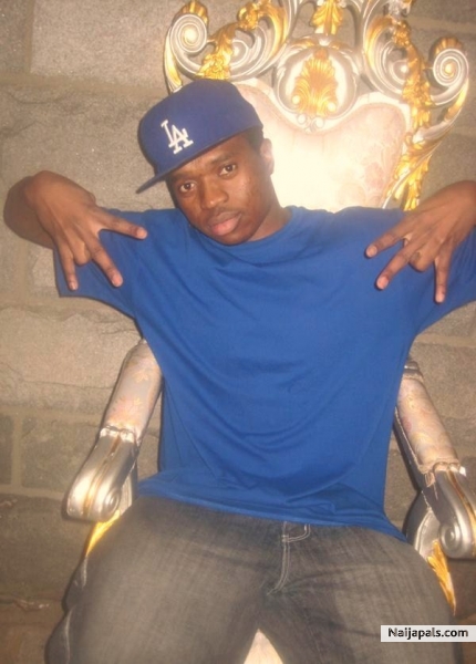 iam the king chair - click for next photo