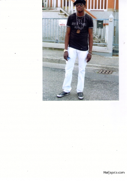 - click for next photo