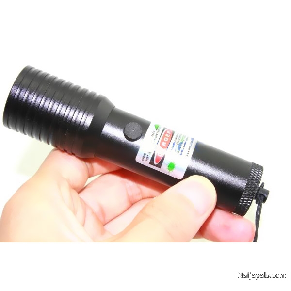 http://www.laserkorting.nl/kgl-50mw-groene-laser-pen.html - click for next photo