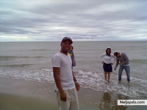  - click for next photo