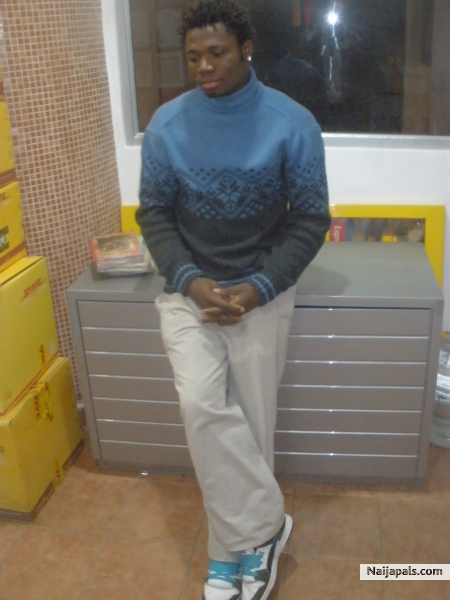  - click for next photo